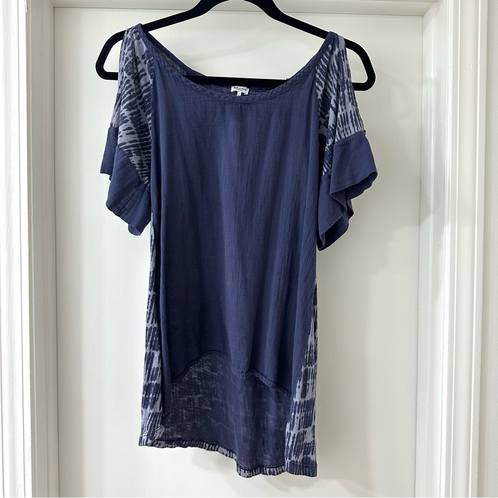 Splendid Navy & Gray Cold Shoulder Short Sleeve Top, Size XS